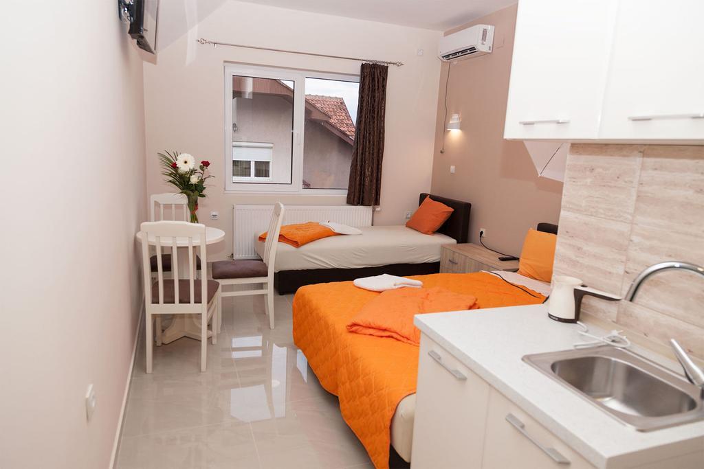 Prenociste Kovac Hotel Vranje Exterior photo